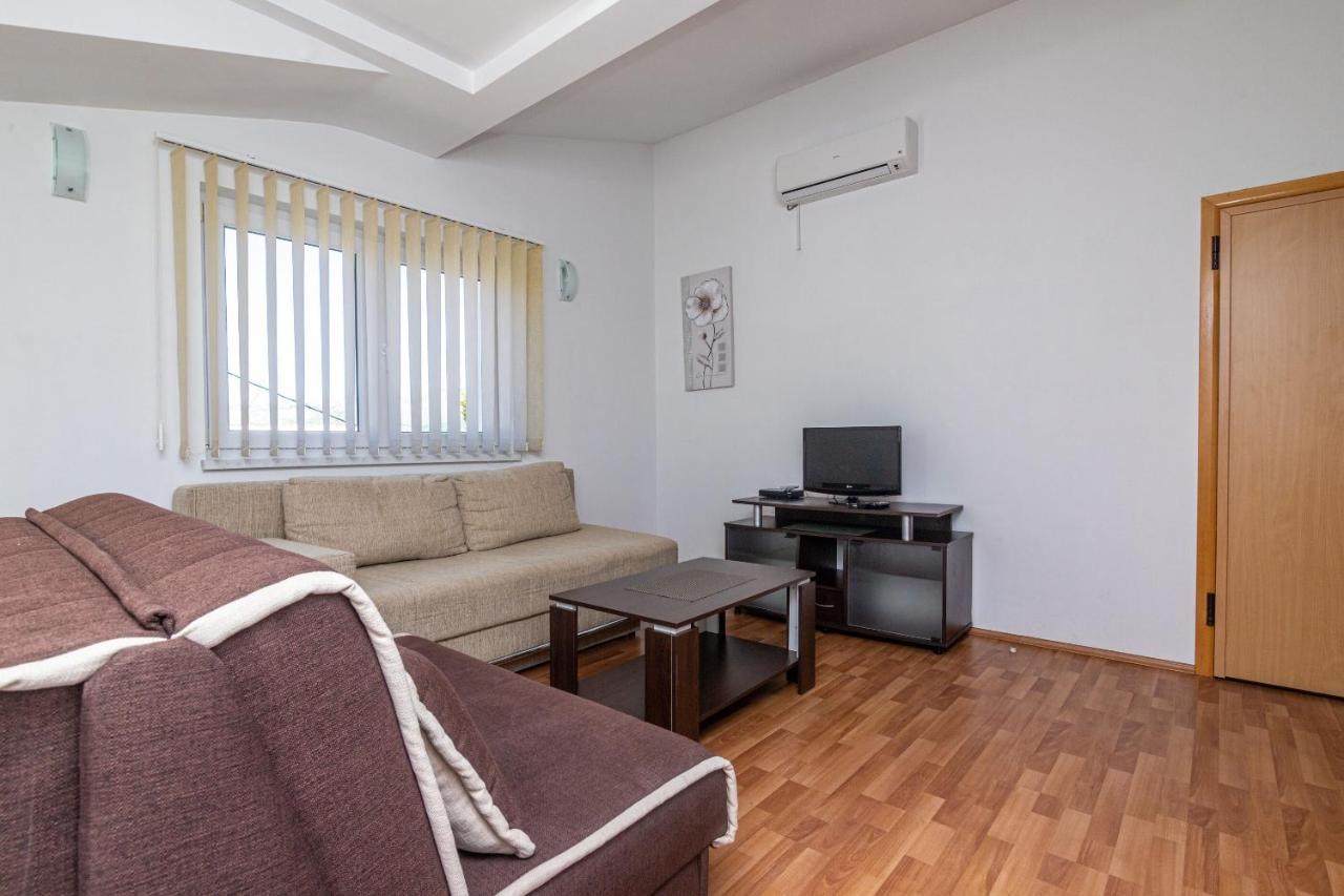 Janja Trogir