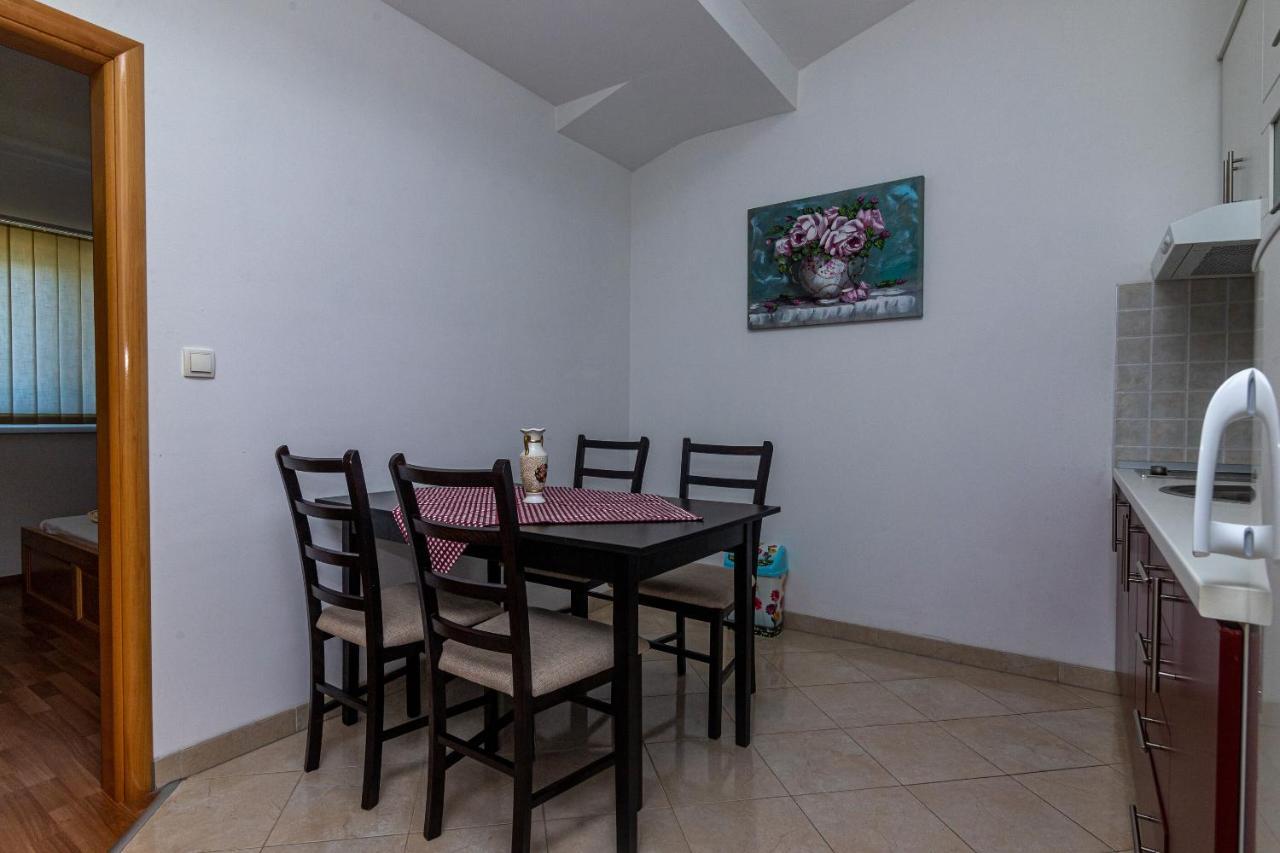Apartment Janja *
