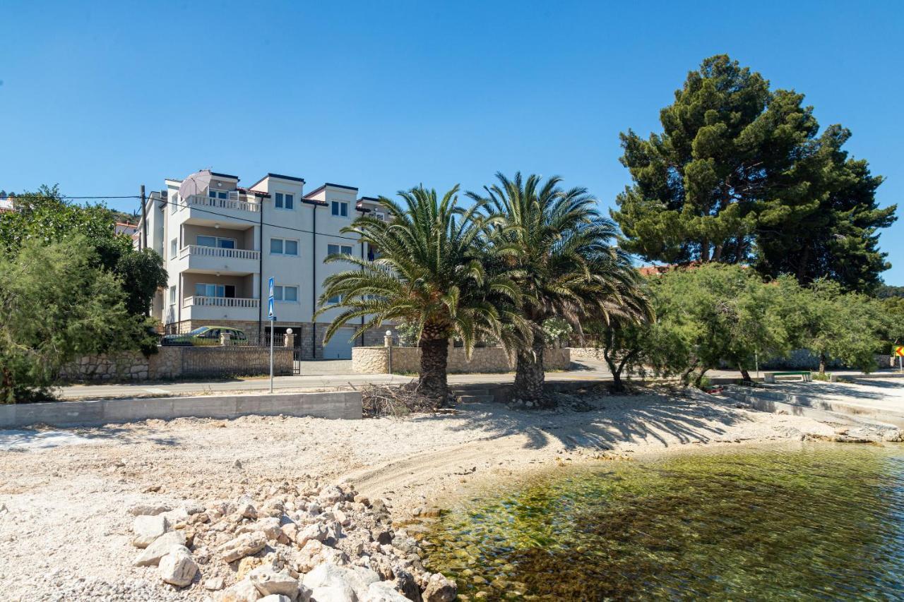 Janja Apartment *